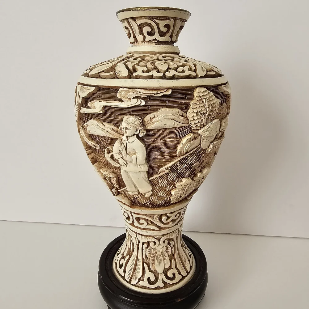 Vintage Cream Faux Cinnabar Vase – 8